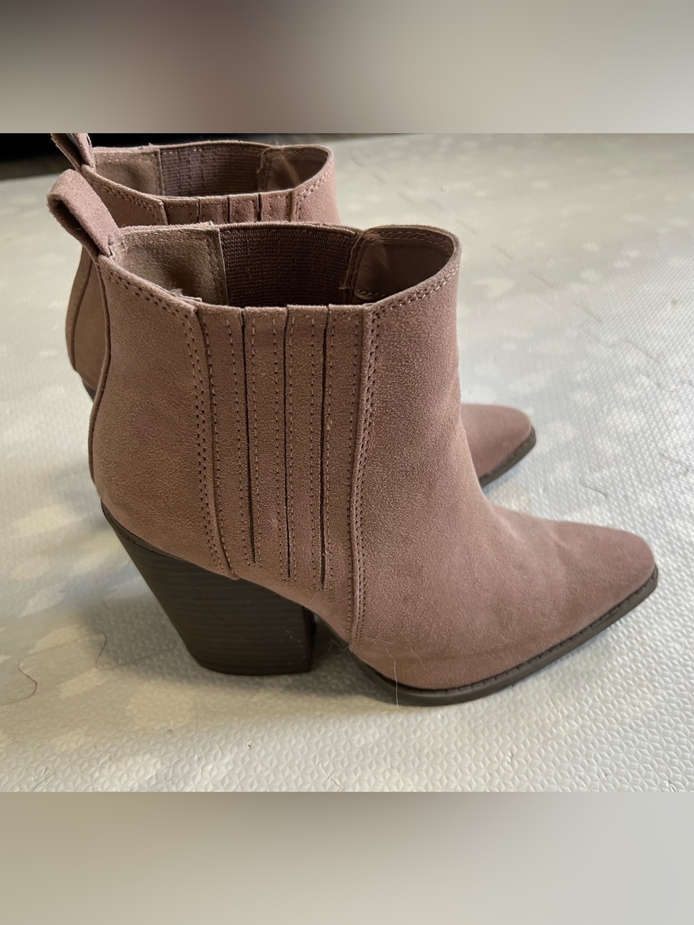 Qupid Mauve Pink Suede Ankle Booties with Block Heel